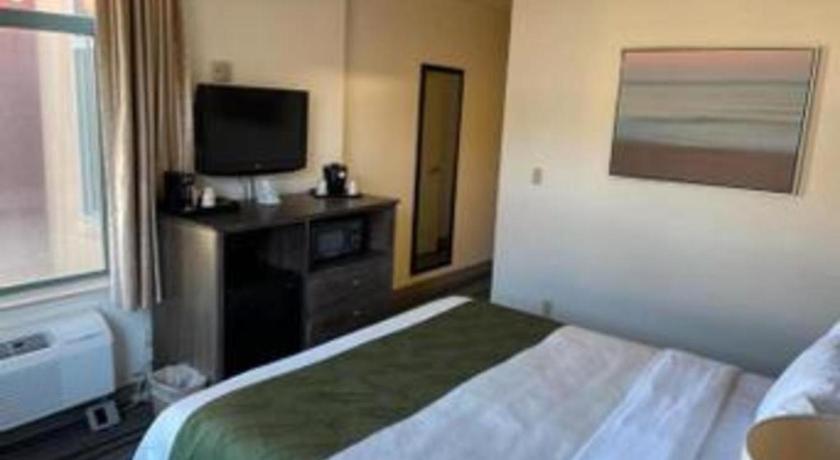 Ramada Suites By Wyndham San Diego Bagian luar foto